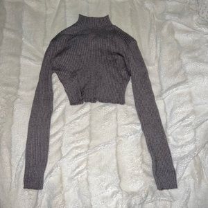 Size S, Grey knit cropped sweater
